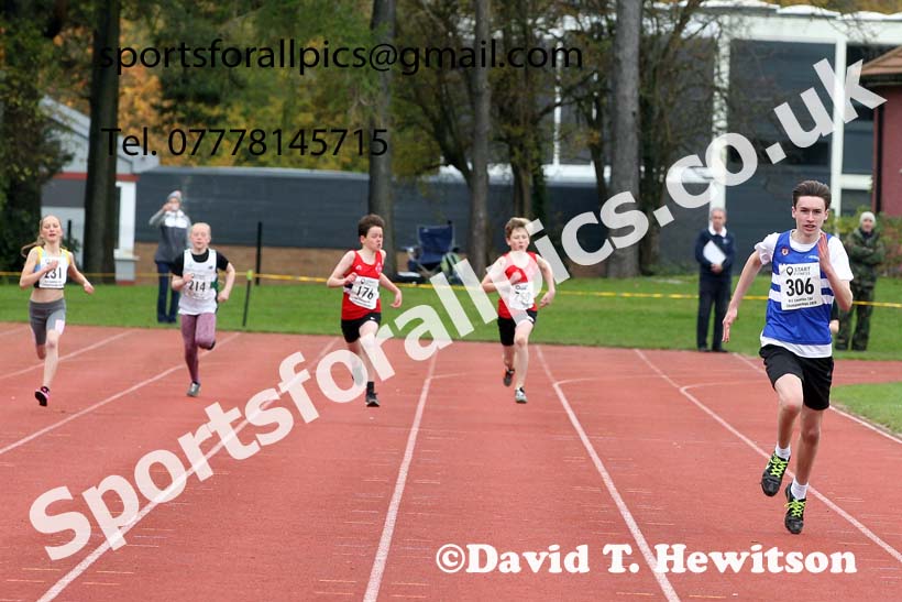 200 metres, NECAA Open Meeting, Morpeth, Sunday, October 18th. David T. Hewitson/Sports for All Pics